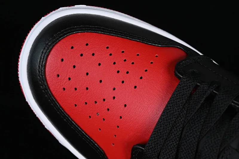 All categories Air Jordan Jordan series basketball shoes Air Jordan 1 Low G version pure original Air Jordan 1 Low SE "Bred Toe" AJ1 Joe 1 black and red low-top cultural casual sneakers 553558-161